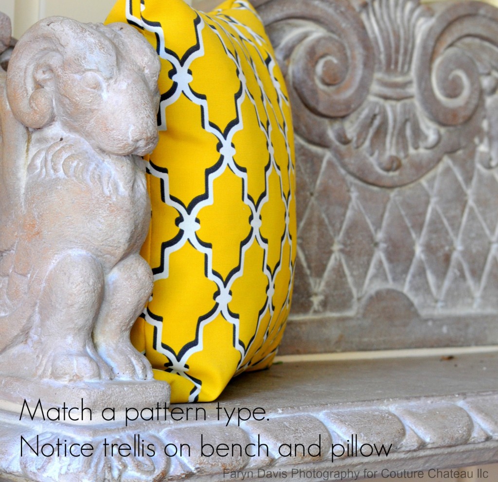 Blog Bench with Pillow